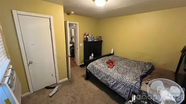 205 Seigle ST, Lowell, NC 28098