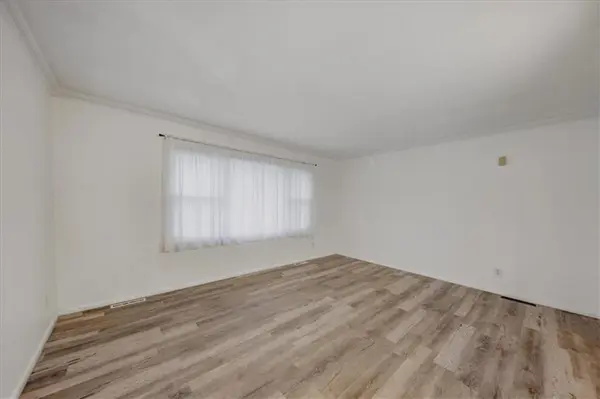 8416 E 92nd PL, Kansas City, MO 64138