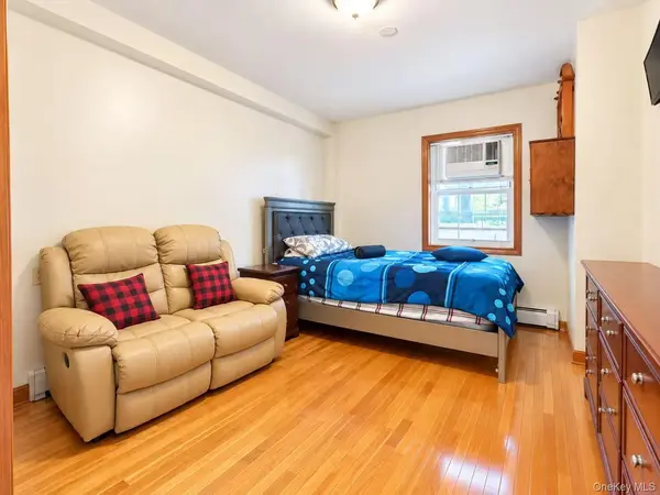 104-61 38th AVE #1B, Corona, NY 11368