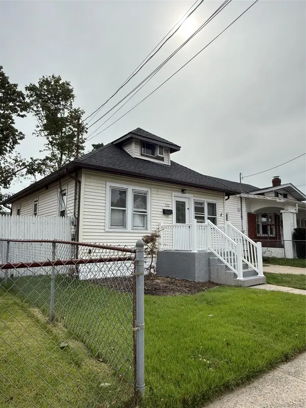 122 Dehnhoff AVE, Freeport, NY 11520