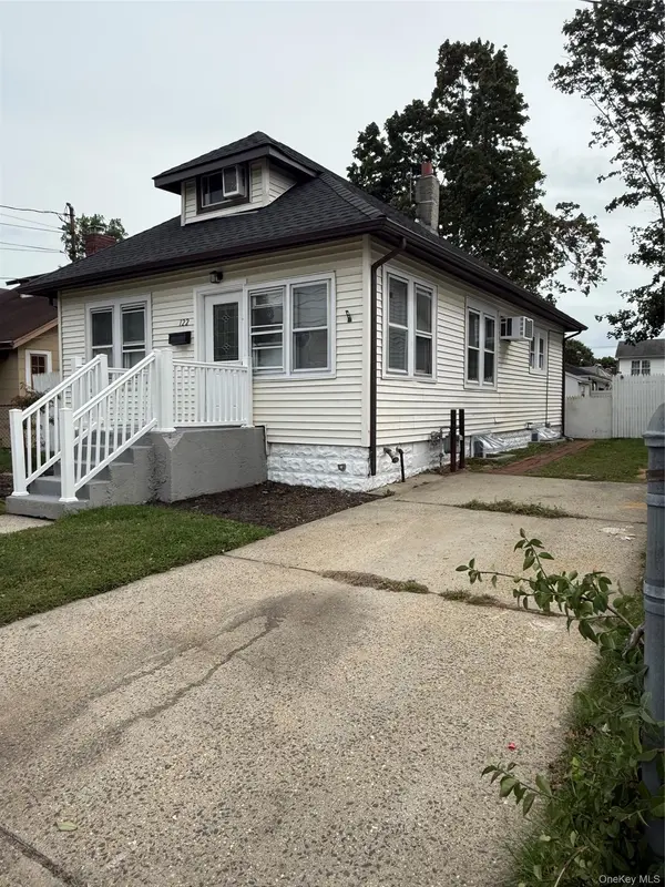 122 Dehnhoff AVE, Freeport, NY 11520