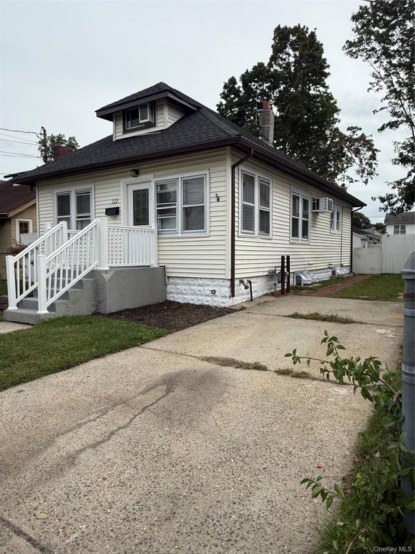 122 Dehnhoff AVE, Freeport, NY 11520