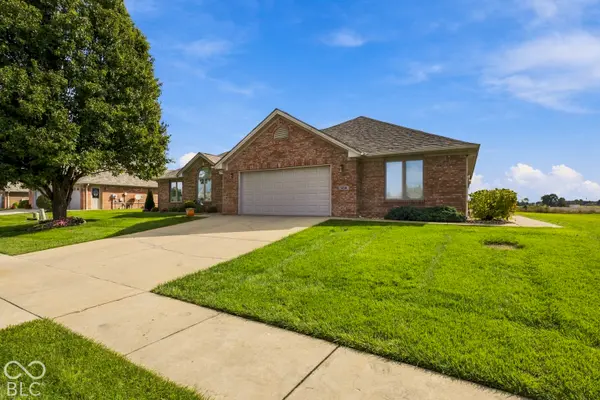 3739 Imperial DR E, Columbus, IN 47203