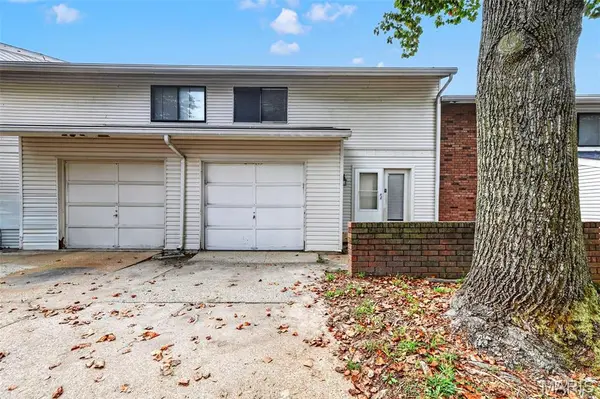 12428 Sea Lane DR, Florissant, MO 63033