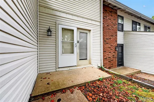 12428 Sea Lane DR, Florissant, MO 63033
