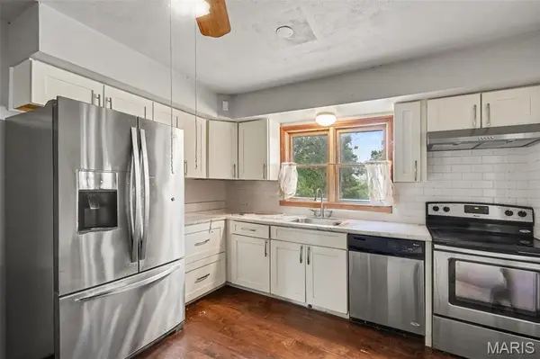 1400 Bopp RD, Des Peres, MO 63131