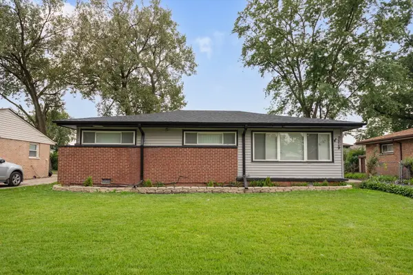 2829 Stafford DR, Markham, IL 60428
