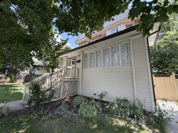 209 S 19th AVE, Maywood, IL 60153