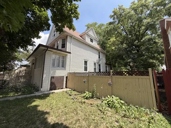 209 S 19th AVE, Maywood, IL 60153