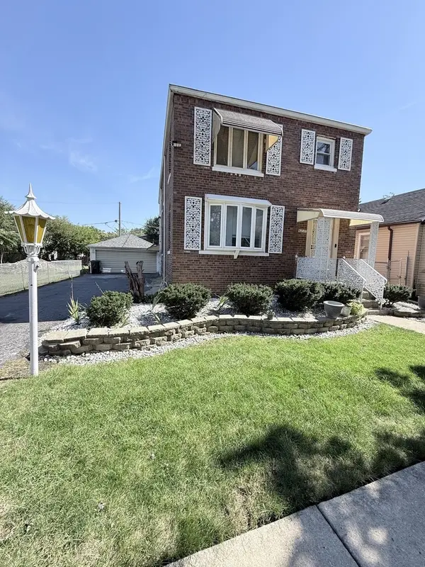 13727 S Homan AVE #2, Robbins, IL 60472