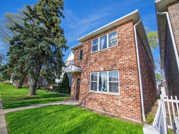 105 N 12th AVE, Melrose Park, IL 60160