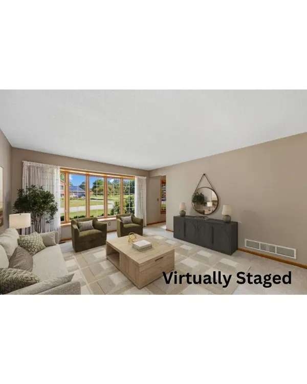 8020 Hidden CT, Chanhassen, MN 55317
