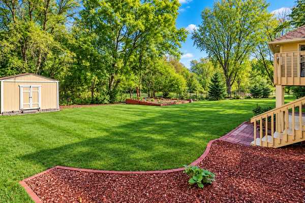 12800 N 50th AVE N, Plymouth, MN 55442
