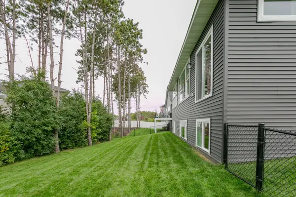 1202 Gretz WAY, New Richmond, WI 54017