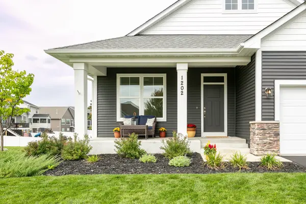 1202 Gretz WAY, New Richmond, WI 54017