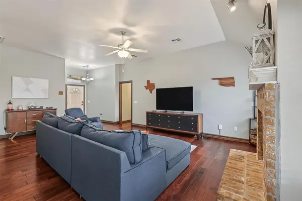 1253 Misty DR, Piedmont, OK 73078