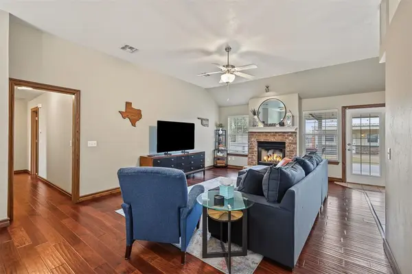 1253 Misty DR, Piedmont, OK 73078