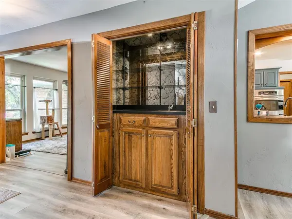 12808 Teakwood DR, Edmond, OK 73013
