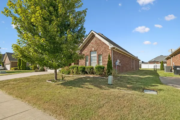 4732 Kingdom Dr, Murfreesboro, TN 37128