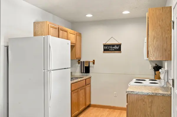 425 Eagle Drive, Reeds Spring, MO 65737