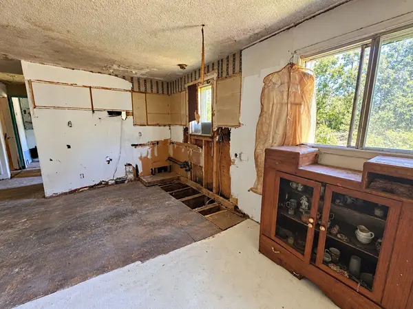 942 BATHURST 9TH CONCESSION RD, Tay Valley, ON K7H 3C9
