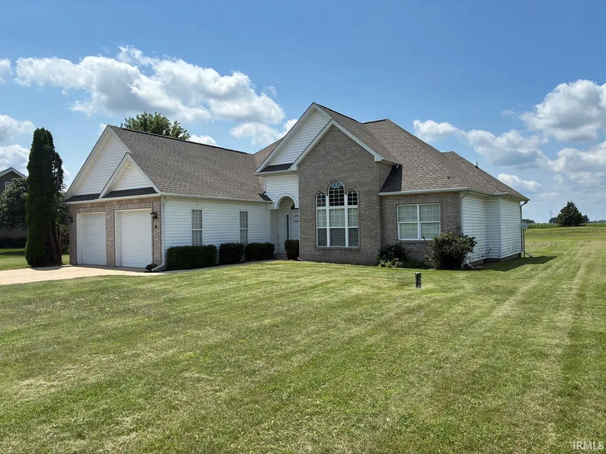 16 Adeway CT, West Lafayette, IN 47906-8534