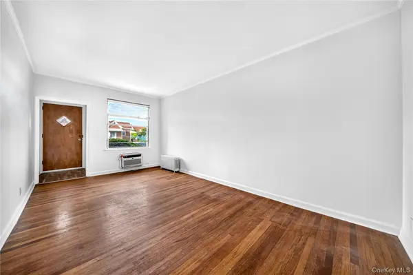 151-68 24th AVE, Whitestone, NY 11357