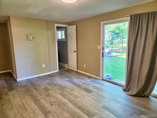 Address not disclosed, Babylon, NY 11704