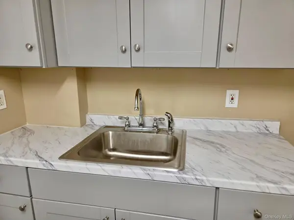 Address not disclosed, Babylon, NY 11704