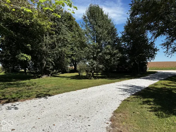 460 N 800 E, Waynetown, IN 47990
