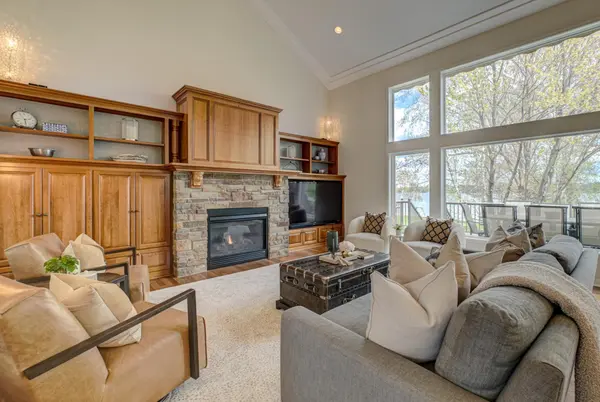 5256 Oxford ST N, Shoreview, MN 55126
