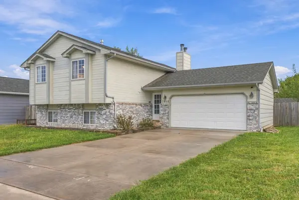 7409 E Brookview Cir, Wichita, KS 67226