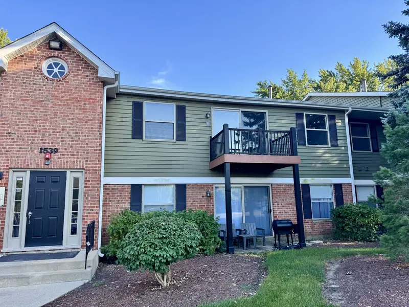 1539 RAYMOND DR #204, Naperville, IL 60563