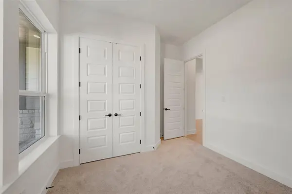 684 Iron Willow LOOP, Dripping Springs, TX 78620