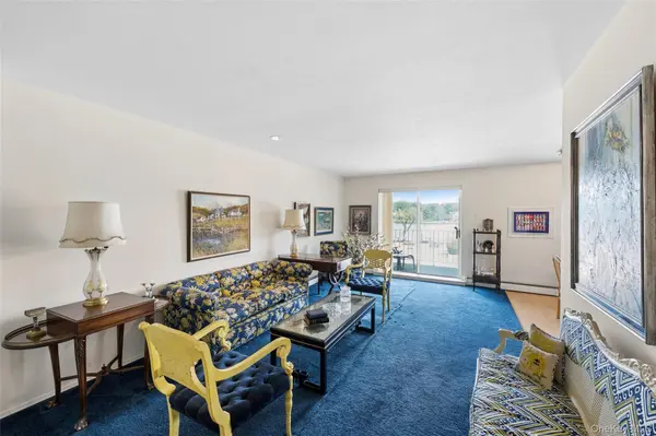320 East Shore Road #30B, Great Neck, NY 11023