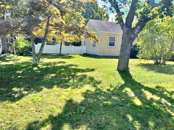 936 Union ST, Bohemia, NY 11716