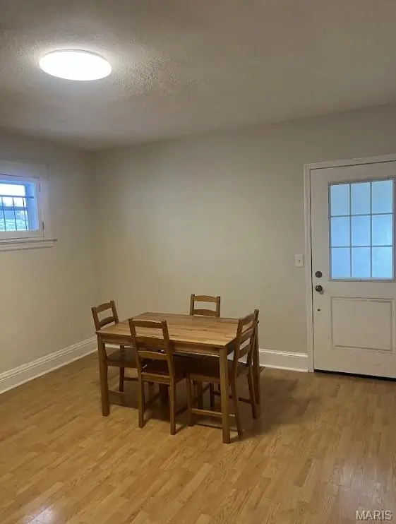 4762 Beacon AVE, St Louis, MO 63120