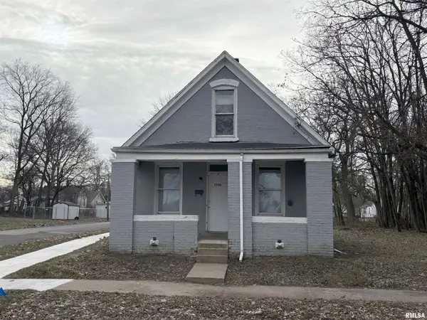 2700 W MARQUETTE ST, Peoria, IL 61605