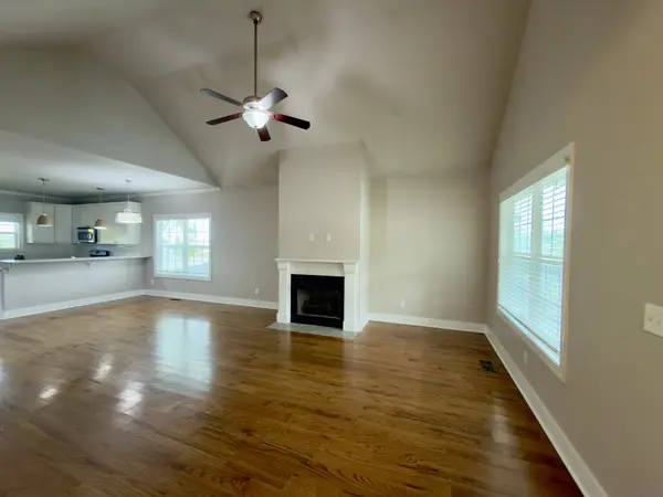 303 35th Ave #N, Nashville, TN 37209