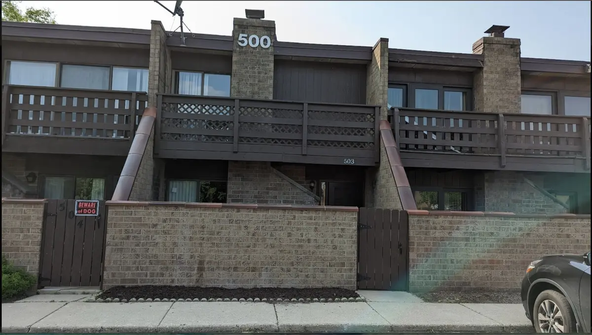 503 Kenneth CIR #503, Elgin, IL 60120
