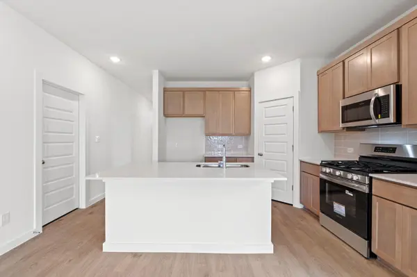 10910 Mystic Timber DR, Austin, TX 78754