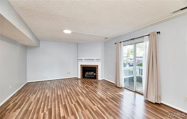 1501 High School DR, St Louis, MO 63144