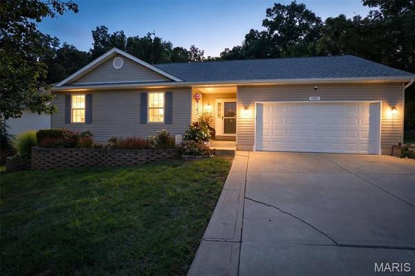 4285 NW Point DR, House Springs, MO 63051