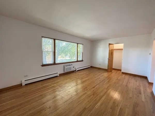 16 2ND ST #F, Downers Grove, IL 60515