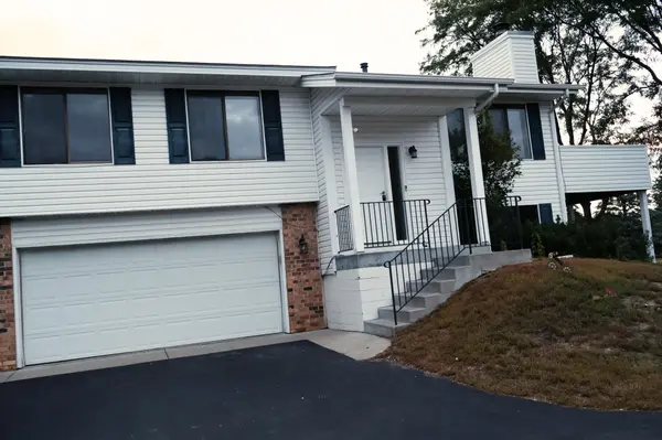 3837 Heather DR, Eagan, MN 55122