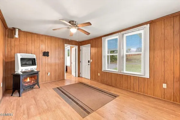 645 8th Street, Newport, TN 37821