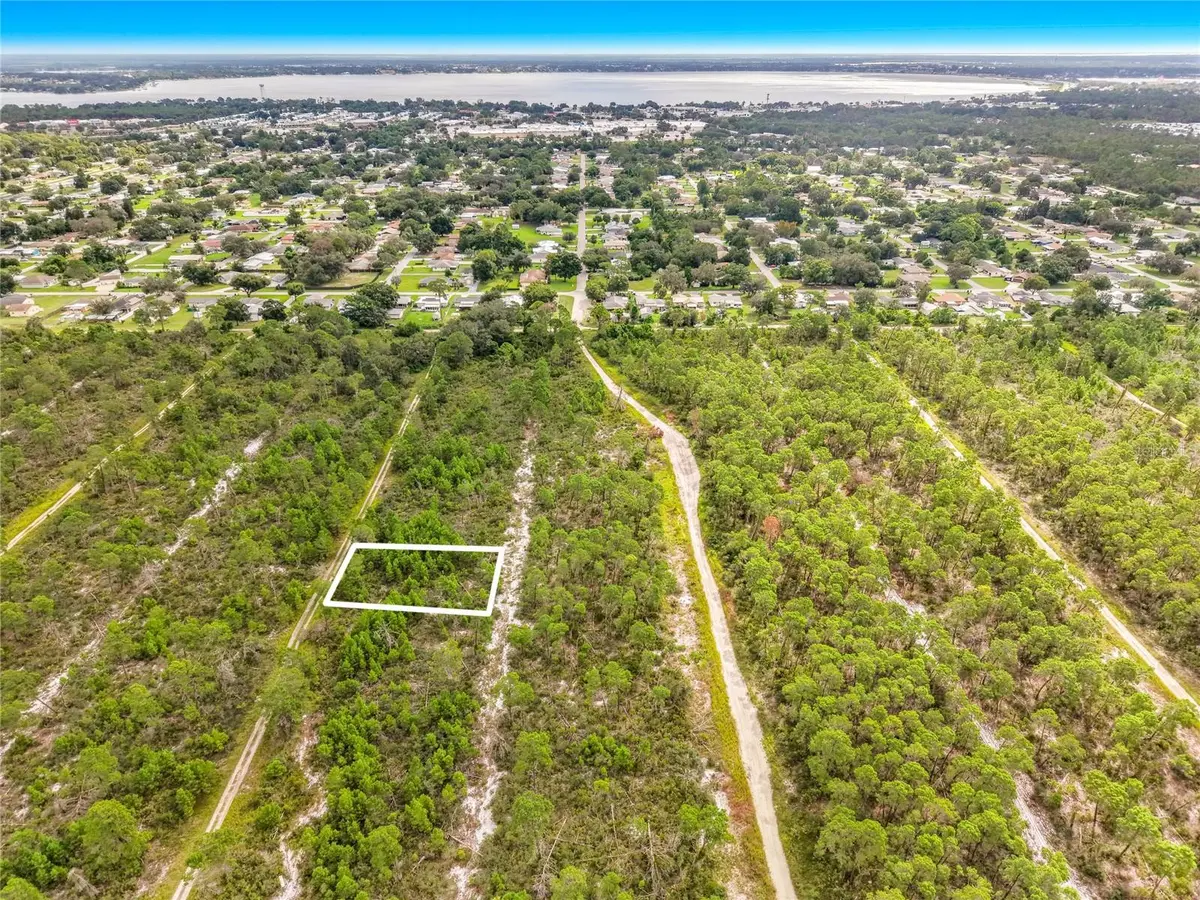 443 PARROT AVE, Sebring, FL 33870