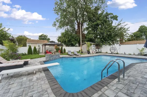 1575 Prospect AVE, East Meadow, NY 11554