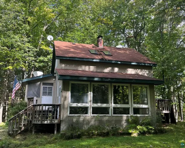 1024 Sorenson Rd, Holyoke, MN 55749-9751