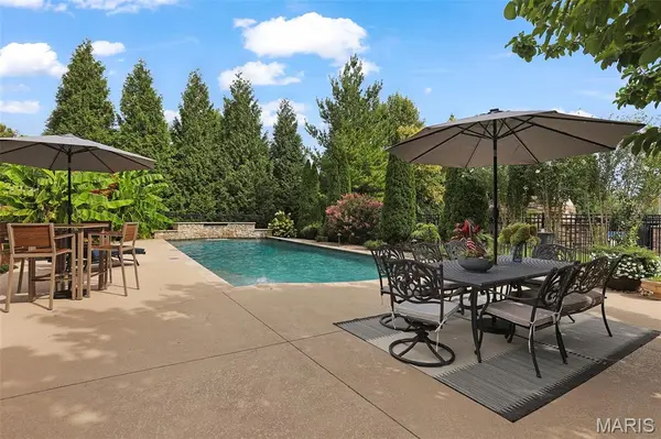 3316 Hershiser CT, Edwardsville, IL 62025